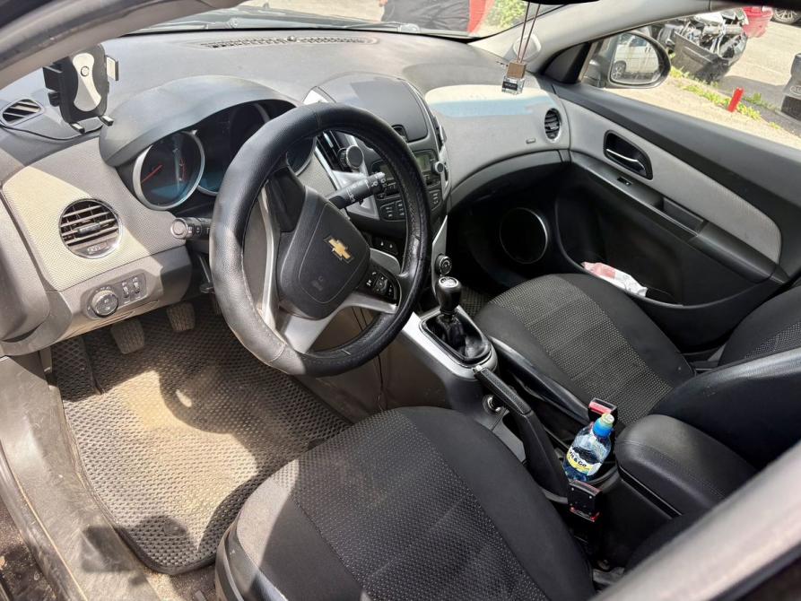 Chevrolet Cruze I Рестайлинг Санкт-Петербург  - изображение 5