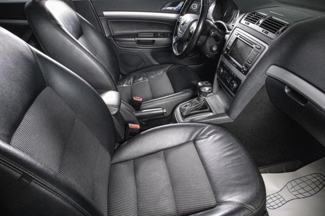 Skoda Octavia II (A5) Рестайлинг с пробегом 2012 года, цена 899 000 рублей, 160000 км, лифтбек, Автокод Объявления