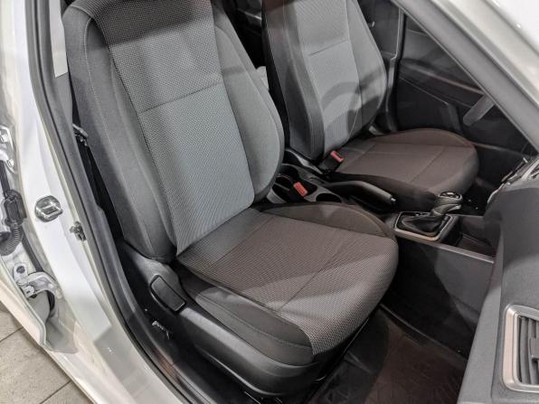 Hyundai Solaris II Рестайлинг с пробегом 2022 года, цена 1 740 000 рублей, 61112 км, седан, Автокод Объявления