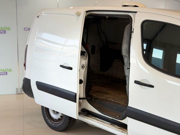 Peugeot Partner II Рестайлинг 2 с пробегом 2022 года, цена 899 000 рублей, 188084 км, фургон, Автокод Объявления