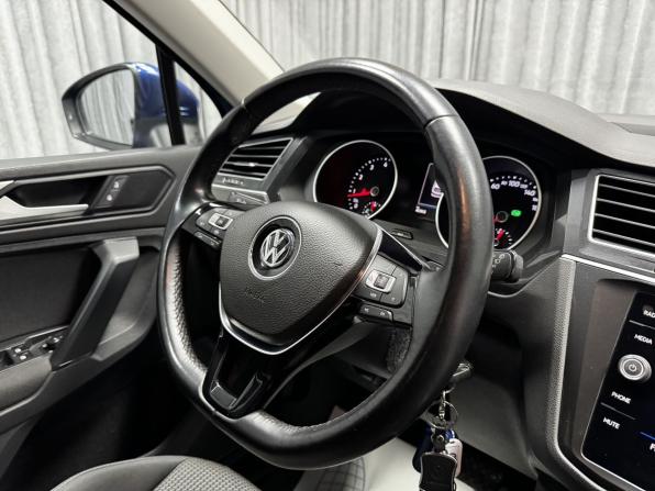 Volkswagen Tiguan II с пробегом 2019 года, цена 2 675 000 рублей, 46968 км, внедорожник, Автокод Объявления