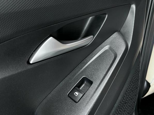 Hyundai Creta II с пробегом 2021 года, цена 2 199 000 рублей, 58164 км, внедорожник, Автокод Объявления