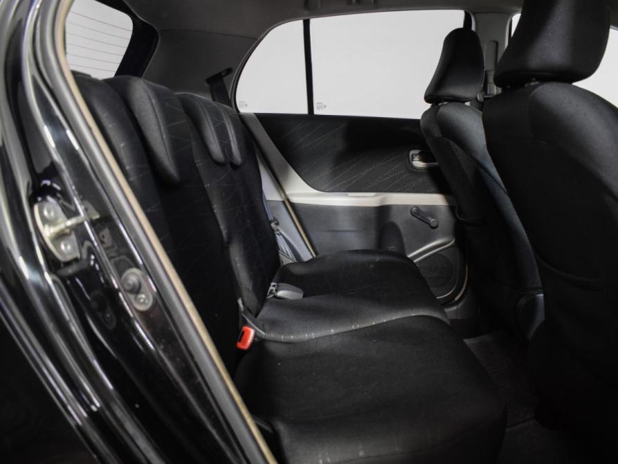 Toyota Yaris II Москва  - изображение 9