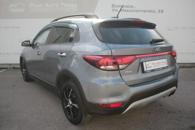 Kia Rio IV с пробегом 2018 года, цена 980 000 рублей, 228000 км, хэтчбек, Автокод Объявления