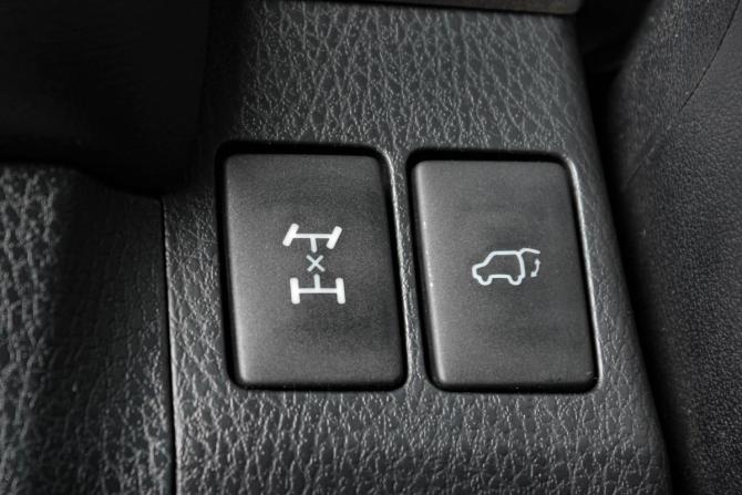 Toyota RAV4 IV (XA40) Рестайлинг с пробегом 2016 года, цена 2 299 000 рублей, 150000 км, внедорожник, Автокод Объявления