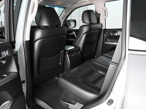 Toyota Land Cruiser 200 Series Рестайлинг 1 с пробегом 2013 года, цена 4 479 000 рублей, 139844 км, внедорожник, Автокод Объявления