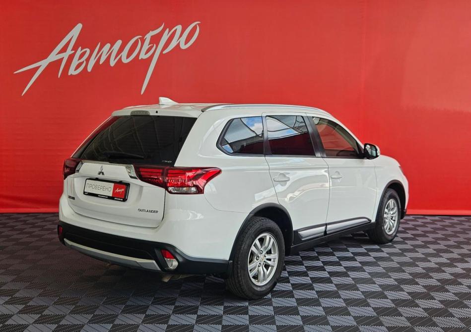 Mitsubishi Outlander III Рестайлинг 2 Вологда  - изображение 5