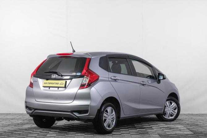 Honda Fit III Рестайлинг с пробегом 2019 года, цена 1 249 000 рублей, 172000 км, хэтчбек, Автокод Объявления