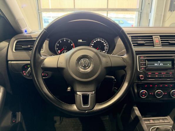 Volkswagen Jetta VI с пробегом 2014 года, цена 1 238 000 рублей, 87064 км, седан, Автокод Объявления