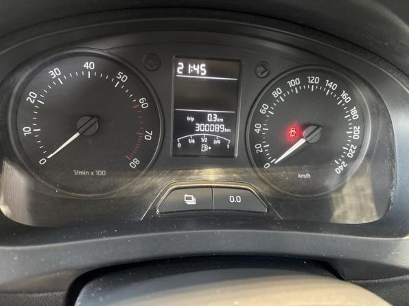 Skoda Rapid I с пробегом 2014 года, цена 628 000 рублей, 300070 км, лифтбек, Автокод Объявления