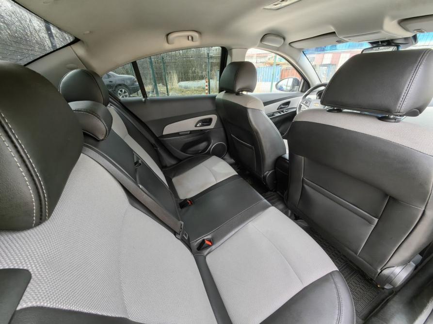 Chevrolet Cruze I Рестайлинг Санкт-Петербург  - изображение 12