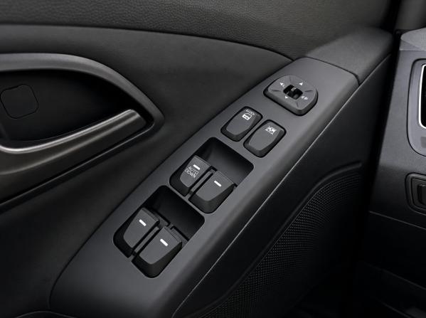 Hyundai ix35 I Рестайлинг с пробегом 2014 года, цена 1 235 000 рублей, 158752 км, внедорожник, Автокод Объявления