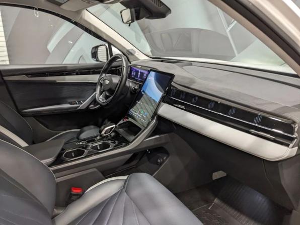 Geely Atlas II с пробегом 2024 года, цена 2 950 000 рублей, 9811 км, внедорожник, Автокод Объявления