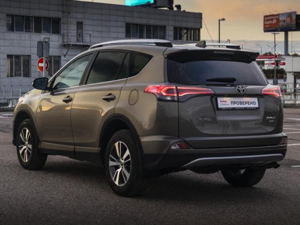 Toyota RAV4 IV (XA40) Рестайлинг с пробегом 2018 года, цена 2 648 000 рублей, 138662 км, внедорожник, Автокод Объявления
