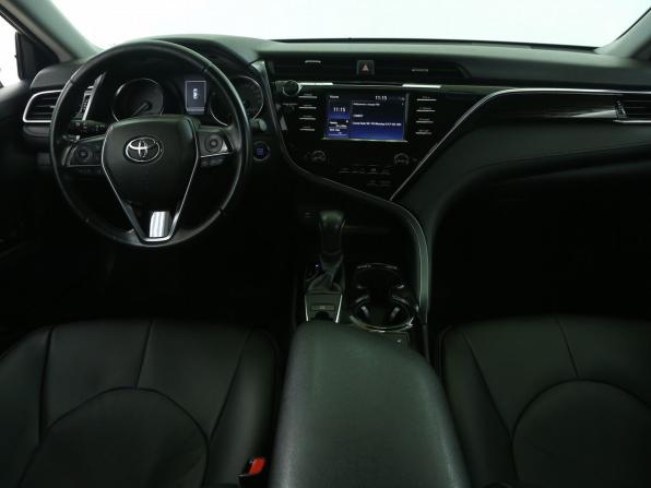 Toyota Camry VIII (XV70) с пробегом 2019 года, цена 2 465 000 рублей, 118900 км, седан, Автокод Объявления