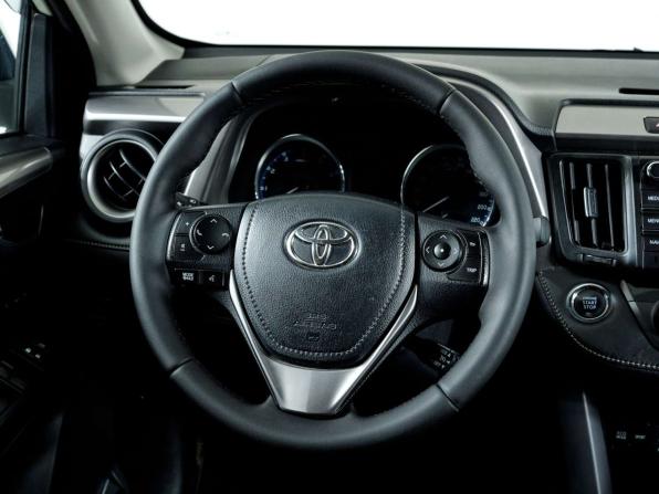 Toyota RAV4 IV (XA40) Рестайлинг с пробегом 2017 года, цена 2 279 000 рублей, 166058 км, внедорожник, Автокод Объявления