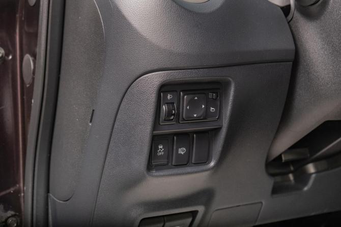 Nissan Juke I с пробегом 2012 года, цена 1 069 000 рублей, 181000 км, внедорожник, Автокод Объявления