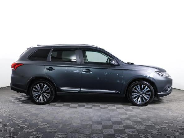 Mitsubishi Outlander III Рестайлинг 3 с пробегом 2019 года, цена 1 774 000 рублей, 225666 км, внедорожник, Автокод Объявления