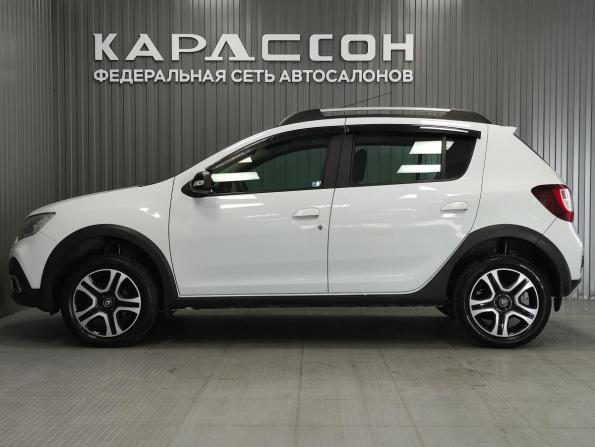 Renault Sandero II Рестайлинг с пробегом 2022 года, цена 1 165 000 рублей, 35151 км, хэтчбек, Автокод Объявления