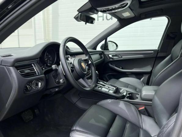 Porsche Macan I Рестайлинг 2 с пробегом 2022 года, цена 7 590 000 рублей, 20828 км, внедорожник, Автокод Объявления