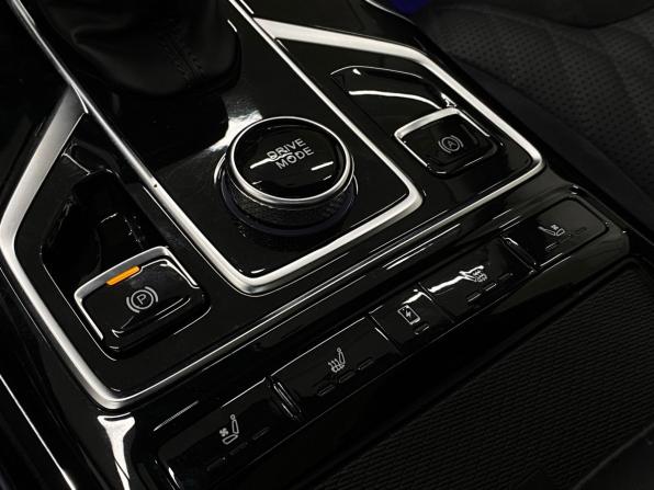 Hongqi HS5 I с пробегом 2023 года, цена 2 649 000 рублей, 52272 км, внедорожник, Автокод Объявления