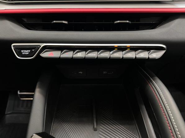 Geely Coolray I Рестайлинг с пробегом 2024 года, цена 1 980 000 рублей, 13678 км, внедорожник, Автокод Объявления