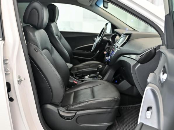 Hyundai Santa Fe III Рестайлинг с пробегом 2017 года, цена 2 390 000 рублей, 118226 км, внедорожник, Автокод Объявления