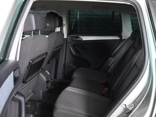 Volkswagen Tiguan II с пробегом 2017 года, цена 2 030 000 рублей, 184208 км, внедорожник, Автокод Объявления