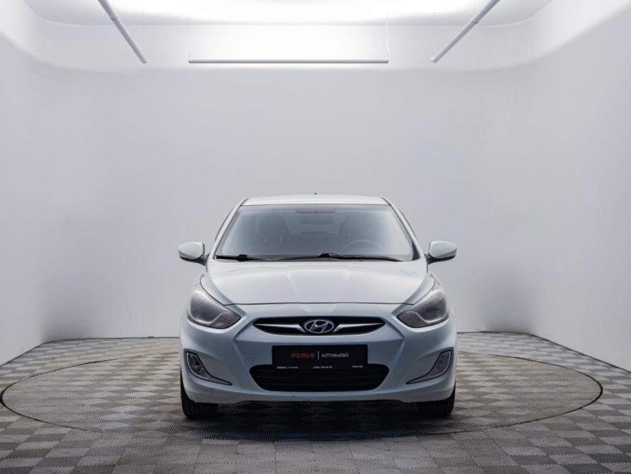 Hyundai Solaris I Москва  - изображение 2