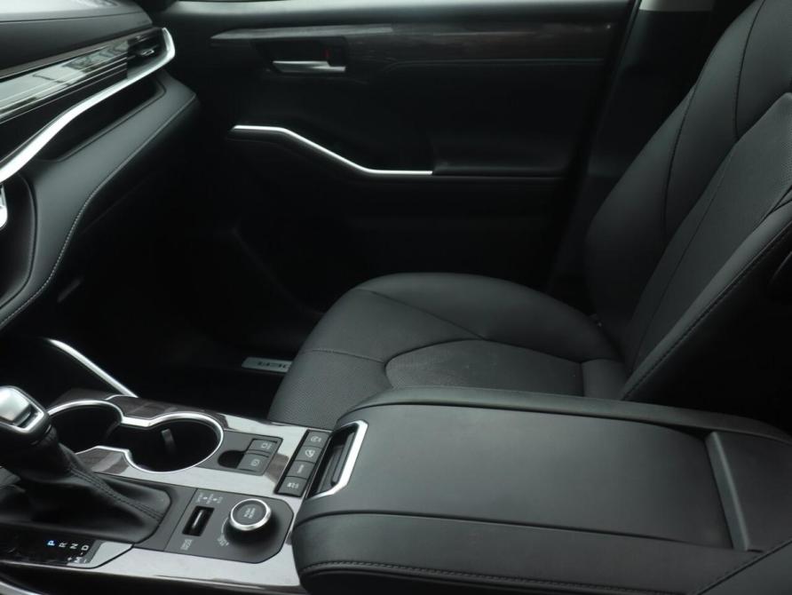 Toyota Highlander IV (XU70) Казань  - изображение 15