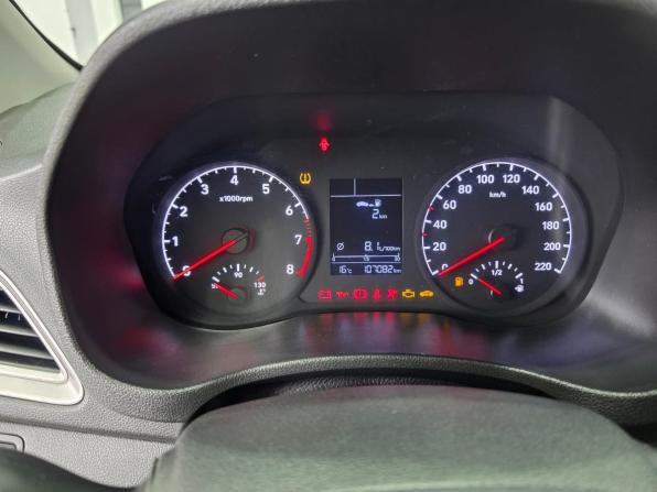 Hyundai Solaris II с пробегом 2019 года, цена 1 349 000 рублей, 107082 км, седан, Автокод Объявления