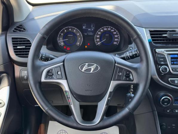 Hyundai Solaris I Рестайлинг с пробегом 2015 года, цена 1 050 000 рублей, 72600 км, хэтчбек, Автокод Объявления