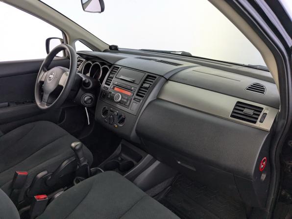 Nissan Tiida I Рестайлинг с пробегом 2013 года, цена 952 000 рублей, 67601 км, хэтчбек, Автокод Объявления