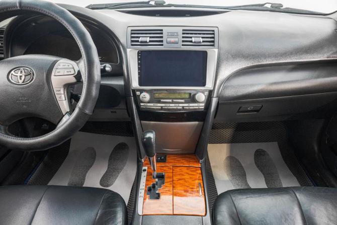 Toyota Camry VI (XV40) Рестайлинг с пробегом 2011 года, цена 1 299 000 рублей, 280000 км, седан, Автокод Объявления