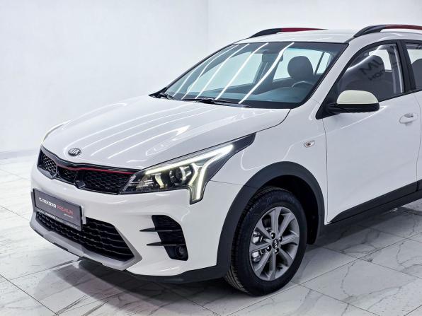 Kia Rio IV Рестайлинг с пробегом 2021 года, цена 1 649 000 рублей, 137000 км, хэтчбек, Автокод Объявления