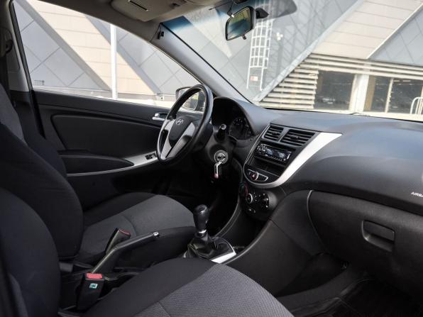 Hyundai Solaris I с пробегом 2013 года, цена 825 000 рублей, 148483 км, седан, Автокод Объявления