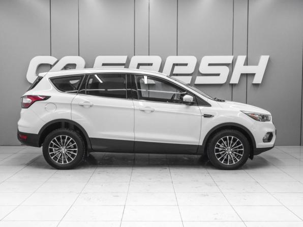 Ford Kuga II Рестайлинг с пробегом 2017 года, цена 1 595 000 рублей, 142704 км, внедорожник, Автокод Объявления