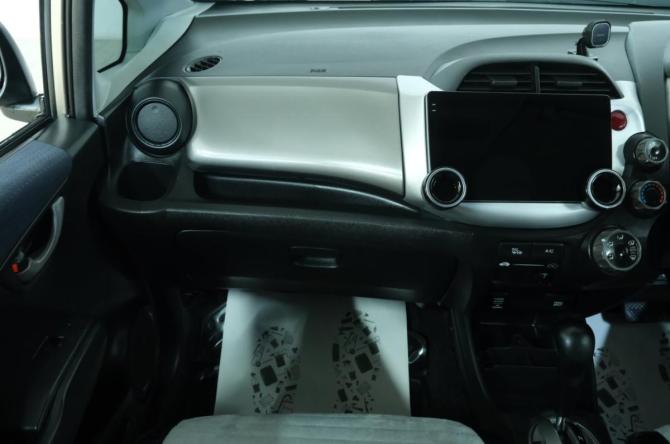 Honda Fit II с пробегом 2010 года, цена 869 000 рублей, 116000 км, хэтчбек, Автокод Объявления