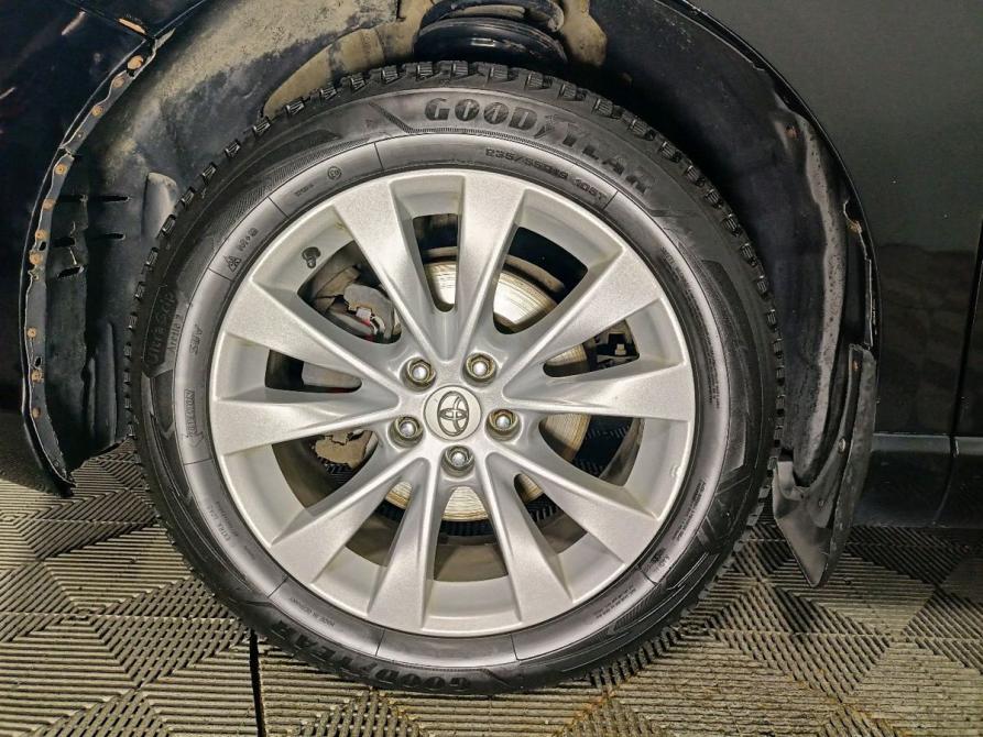 Toyota Venza I Рестайлинг Архангельск  - изображение 17