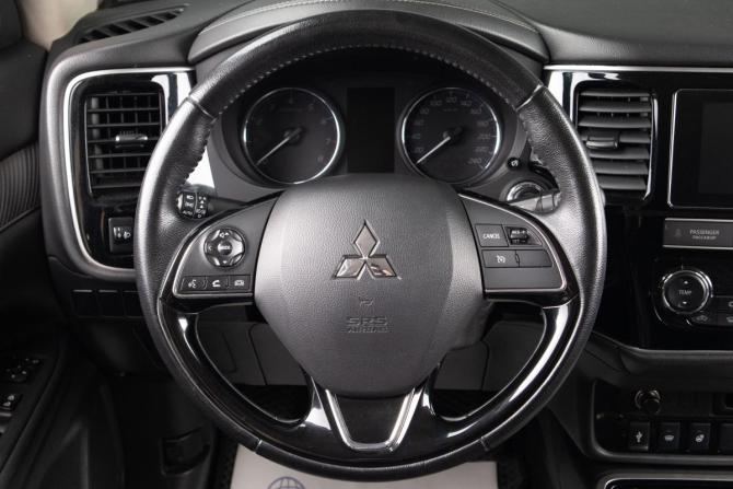 Mitsubishi Outlander III Рестайлинг 3 с пробегом 2019 года, цена 2 389 000 рублей, 95733 км, внедорожник, Автокод Объявления