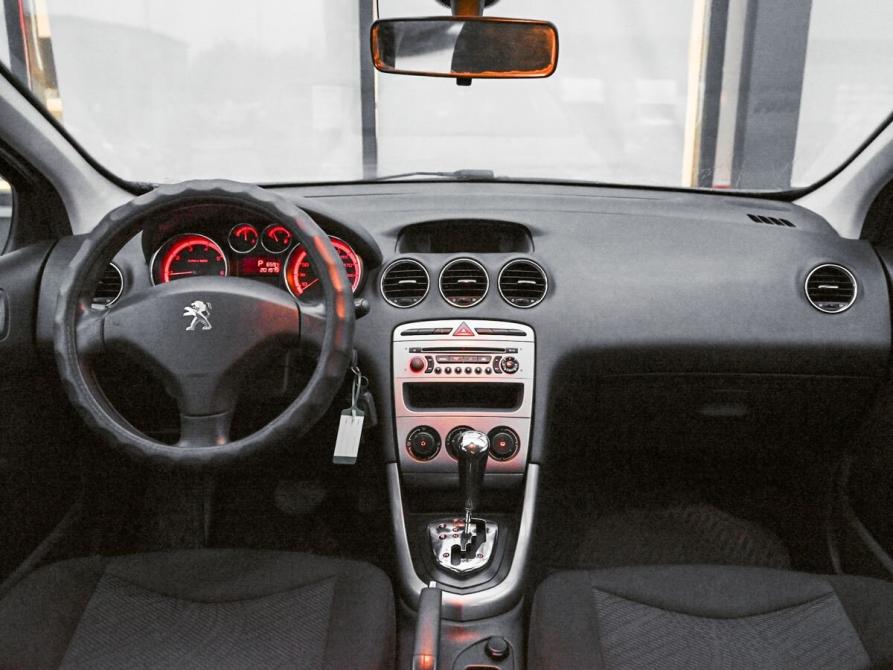 Peugeot 308 I Рестайлинг Екатеринбург  - изображение 17