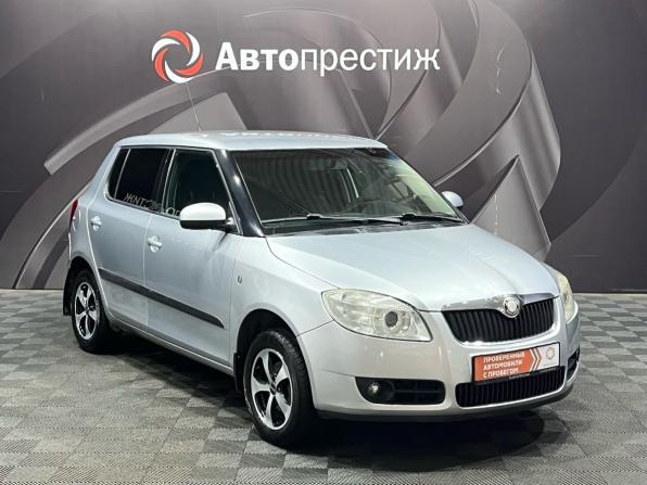 Skoda Fabia II с пробегом 2009 года, цена 375 000 рублей, 219767 км, хэтчбек, Автокод Объявления
