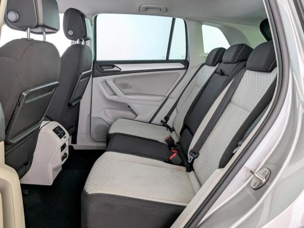 Volkswagen Tiguan II с пробегом 2018 года, цена 2 140 000 рублей, 183054 км, внедорожник, Автокод Объявления