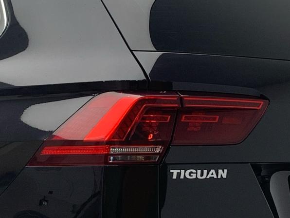 Volkswagen Tiguan II с пробегом 2018 года, цена 2 299 000 рублей, 159626 км, внедорожник, Автокод Объявления