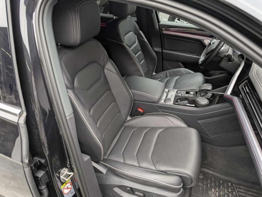 Volkswagen Touareg III Москва  - изображение 19