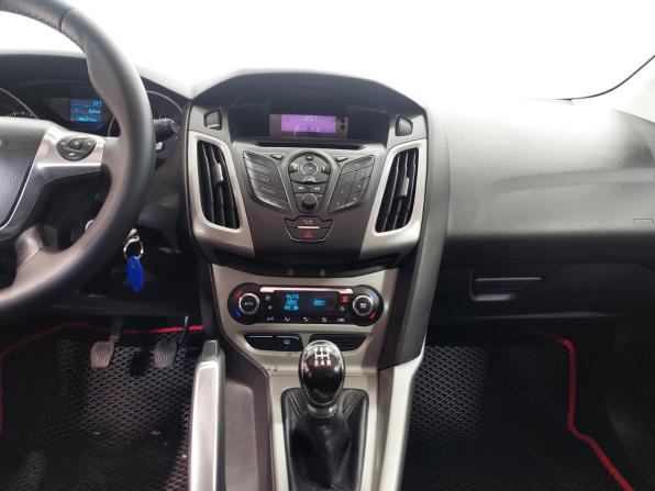 Ford Focus III с пробегом 2012 года, цена 755 000 рублей, 198350 км, универсал, Автокод Объявления