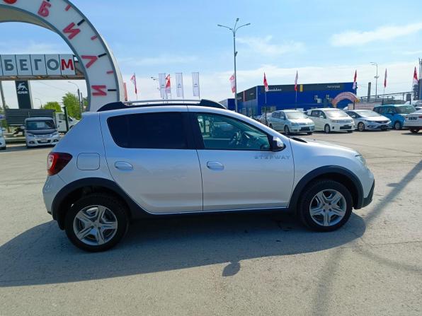 Renault Sandero II Рестайлинг с пробегом 2019 года, цена 1 119 995 рублей, 90063 км, хэтчбек, Автокод Объявления