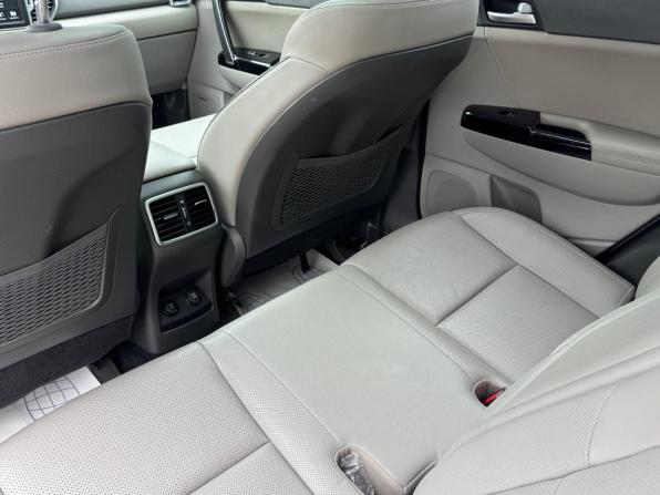 Kia Sportage IV с пробегом 2018 года, цена 1 995 000 рублей, 125870 км, внедорожник, Автокод Объявления