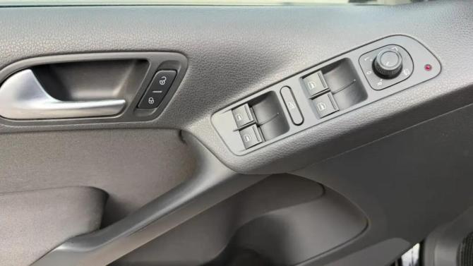 Volkswagen Tiguan I Рестайлинг с пробегом 2016 года, цена 1 744 000 рублей, 179719 км, внедорожник, Автокод Объявления