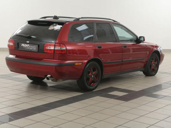 Volvo V40 I Рестайлинг с пробегом 2003 года, цена 288 000 рублей, 242000 км, универсал, Автокод Объявления